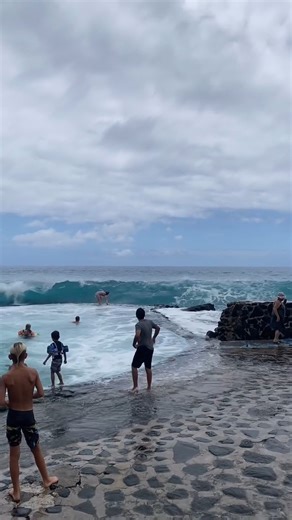 79K views · 456 reactions | Secret wave pool in Hawaii , USA!  magicsandsreport / IG | Best Destinations To Travel | Facebook