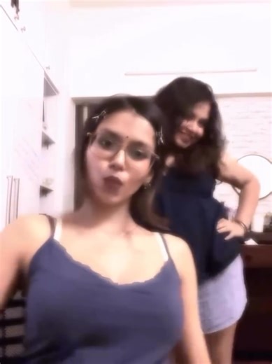 Bloopers with cousin 😘🤣💙