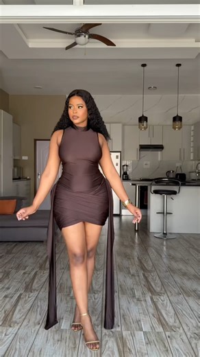 Gorgeous irresistible dress styles | Stunning trendy fashion styles for ladies #fashion #model #usa