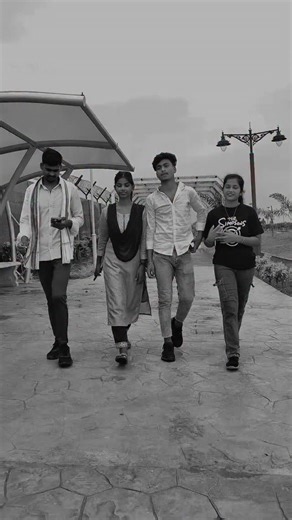 亗ＳＵＲＡJ_RAJPUT on Instagram: "System...⚠️🦅🦁⚜️💪 #Long awaited msg.wanted to thank you from bottom of my heart for my wonderful makeup u did for my wedding day..it was so natural.. subtle..😍✅perfectly synced with lehenga..skin... It was just perfect!! For the engagement as well.. everything just fall in place...the hair.. makeup..want to thank your entire team for making me so beautiful that I only couldn’t get off me"