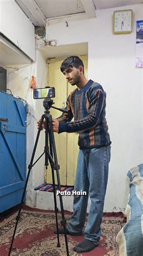 Ayan Ahmad on Instagram: "Views na aayen to dukh hota hai… par jab views aane lagte hain aur exams aa jate hain na… bas wahi asli struggle hota hai #creatorlife #examstruggle #contentcreator #relatable"