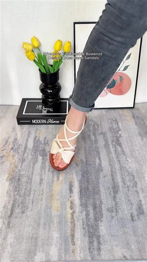 Flat, soft, and stylish—these leopard print cross-band sandals go with everything from shorts to skirts!#SummerShoes #FlatSandals #sandals #womenshoes #cuteshoes