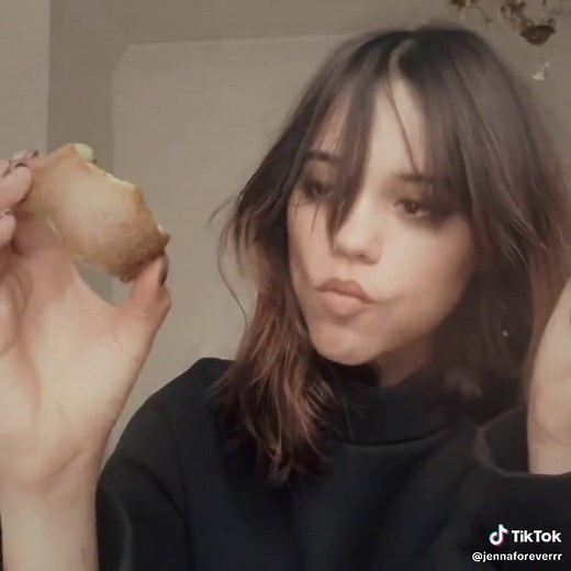 Jenna forgot she was being recorded for a sec 😓 #jennaortega #jennaortegaedit #fyp #viral #screami #Wednesday #jennaforeverrr #edit #videostar