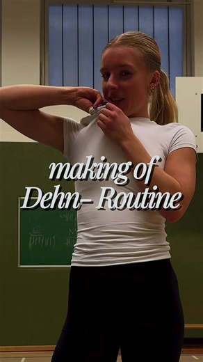 behind the scenes oder so…😁 #bdk #flexibility #tanzmariechen @blindlinqs