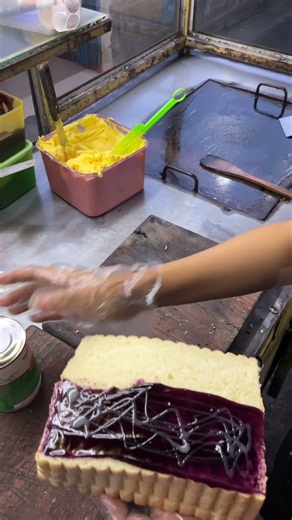 Satisfying Sweet Blueberry Toast Making #streetfood #satisfyingvideo
