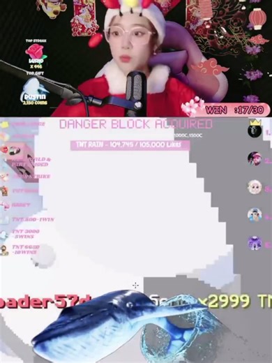 Whale Encounter in Minecraft Leaves Player Shocked