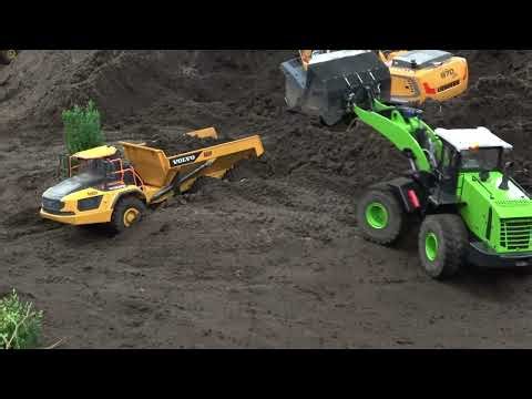 RC Construction Site Action: Wheel Loaders, Dump Trucks, Excavators & More in Full Operation!