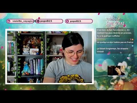 Chatting and selling on Vinted (because I need motivation xD)