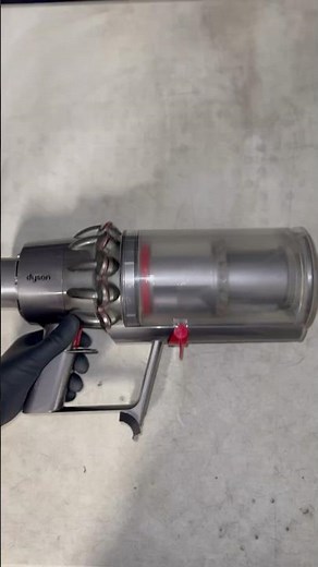 HOW DISASSEMBLE A DYSON BIN #Dyson #DysonVacuum #DysonLife #DysonLover #DysonCleaning #DysonPower