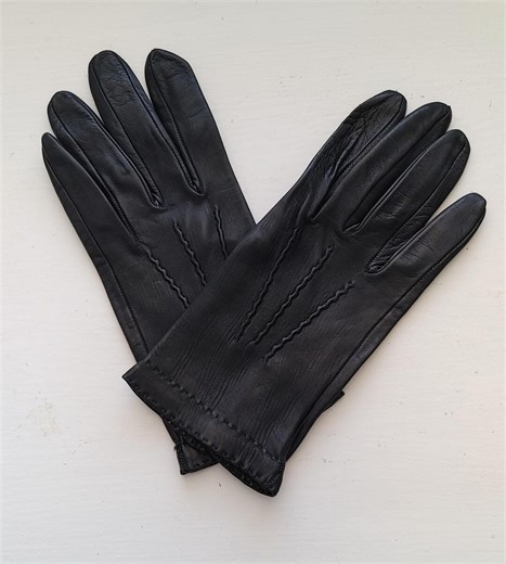 Black Leather Driving Gloves: Classic Style, Size 8 - Etsy
