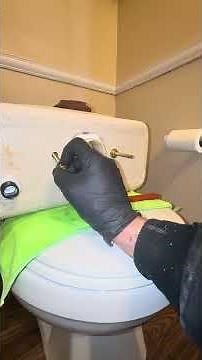 Replacing a Tank to Bowl Kit #plumbing #plumber #toilet #toiletrepair #diy