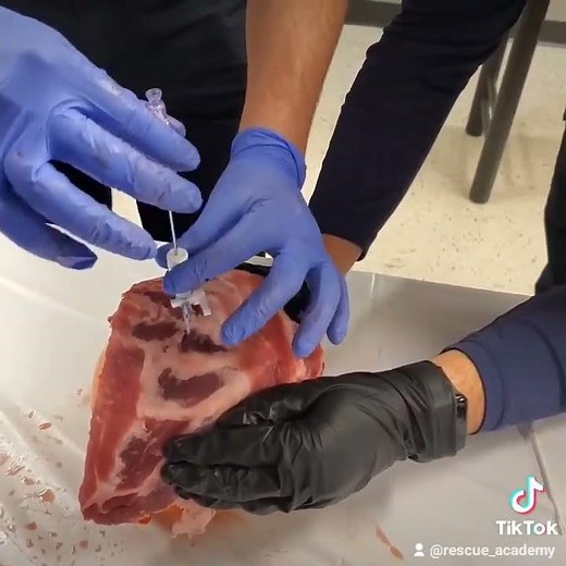 Needle decompression simulation! #ems #paramedic #nursing