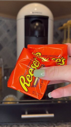 1.4M views · 10K reactions | Reese's peanut butter cup iced latte 襤 all things coffee are on my amäzon storefront (LlNK in comments) under “coffee essentials” 﫶懶 before you make a rude comment, please remember you can always tweak amounts/ingredients as you see fit and you don’t have to like your coffee the same way I like mine☺️ Nespresso #starbucks #starbies #coffee #nespresso #nespressorecipes #asmr #athomecoffee #starbucksathome | Lisa Nicole Henderson | Facebook