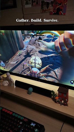 Mini world. Giant bugs. Cozy vibes ✨🐜Playing Grounded#gamingcontent #cozyvlog cozyvibes