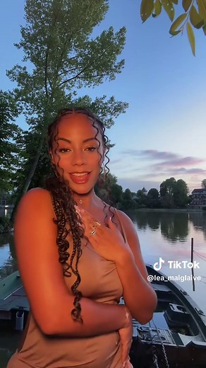 Vibrez au rythme du zouk antillais ✨