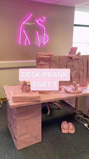 desk prank #lol #funny #coworkers #work #workprank
