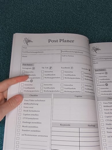 Ein Blick ins Content Planer Buch 📙 #contentcreator #contentplaner #ugccreator