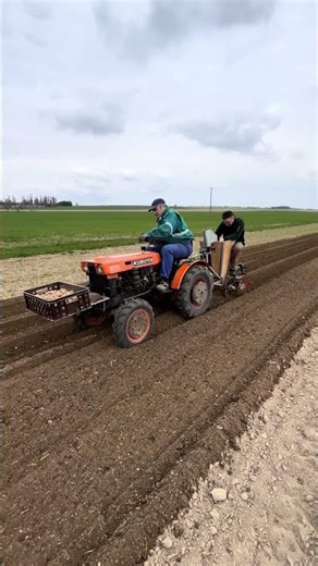 Kubota B6000 sázení brambor, Iseki Sial Hunter 20S, rotavátor