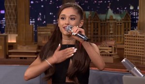 Ariana Grande fait une imitation hilarante de Céline Dion