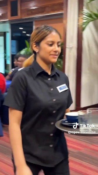 🚀 Throwback naar de geweldige AI Workshop én de officiële lancering van onze AI Chatbot én de e-Visa applicatie! 🤖