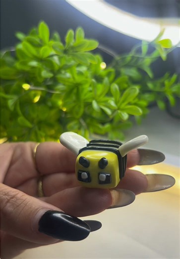 Fiz Abelha Minecraft Authentic Games 🐝 #minecraft #minecraftshorts #diy #craftideas #roblox