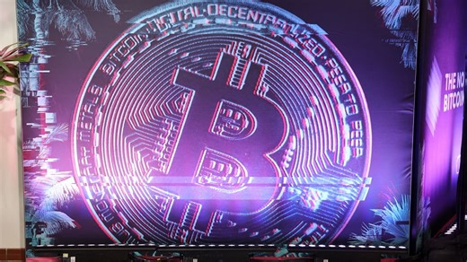 Record historique du bitcoin à 75.000 dollars, propulsé par la victoire de Trump