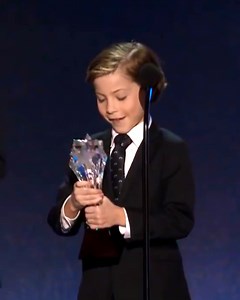 87K views · 339 reactions | Jacob Tremblay was 10 years old. And he managed to win a Critic’s Choice Award. But his real talent would shine during his speech. Which shocked everyone as he started speaking. | Icons + | Facebook