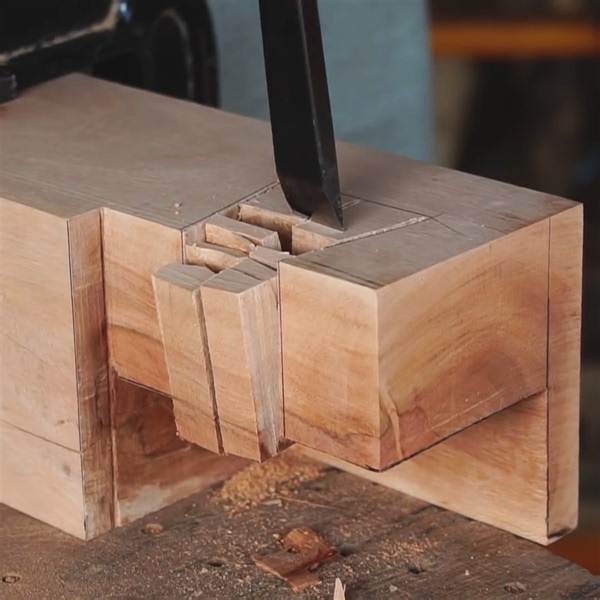 85K views · 445 reactions | Achieving Perfect Hand-Cut Mitred Dovetails in Japanese Woodworking | DIY & Crafts USA | Facebook