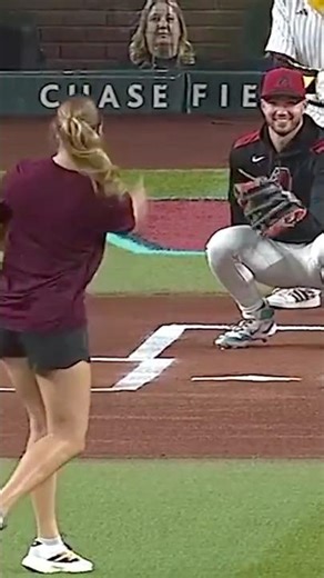 Sun Devil Softball’s Kenzie Brown throws out first pitch for Diamondbacks 🥎 #shorts