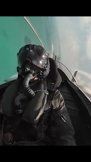 153K views · 2.1K reactions | Fighter Pilot Talks Through a Min-Radius Turn | Civilian Tactical Reels | Facebook