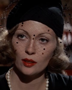 Every secret has its price. Paramount Presents: Chinatown is a 4K Ultra HD restoration of the classic neo-noir, starring Jack Nicholson & Faye Dunaway. paramnt.us/PP-Chinatown | Chinatown