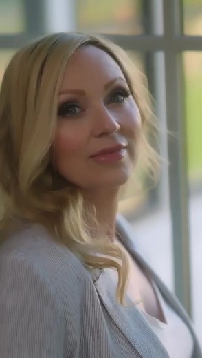 Real vs Fake Birds: Unveiling the Mystery at Book Launch by Leigh Allyn Baker