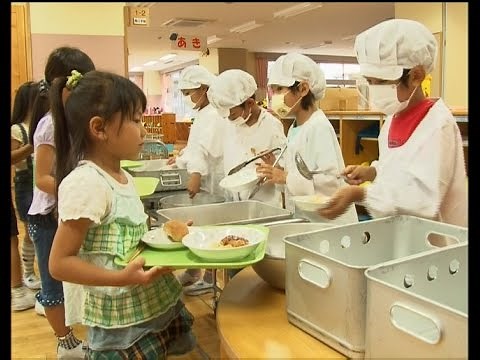 給食