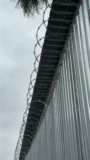 Razor Wire Installation Burnaby BC | Security Fence #chainlinkfence #surreybc #burnabybc