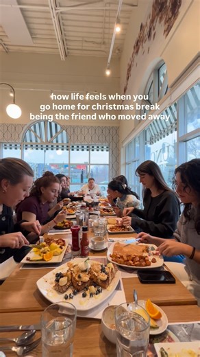 Dominique Marcelli on Instagram: "being the friend who moved away makes coming home 100000x sweeter 💌🥹💌🥹 #longdistancefriend #contentcreator #wellness #wellnesscreator #balancedlifestyle #lifestylecreator"