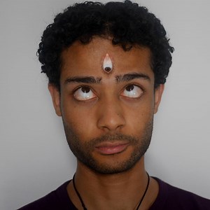 Is this guy a mind reader? We met a telepathic spiritual life coach and put his abilities to the test. | VICE