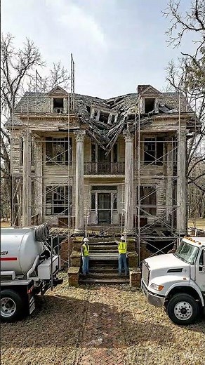 100 Years Abandoned — Full Restoration of a Crumbling Antebellum Mansion