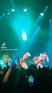 L'entrée de REBO lors du concert de molodoilider INNOSS'B à Bruxelles 🇧🇪 était magnifique🔥 | Christian Makondele