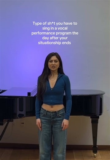 Handling Lyrics Fumbles in Vocal Performances