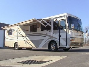 2000 Monaco Windsor 38SLD class A diesel pusher motorhome walk-through tutorial