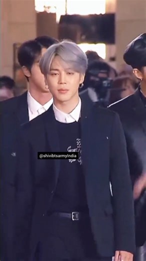 “When Jimin Walks, Time Stops 😭✨💜 #Jimin #RedCarpetVibes #LuxuryVibes #AuraCheck #PureMagic