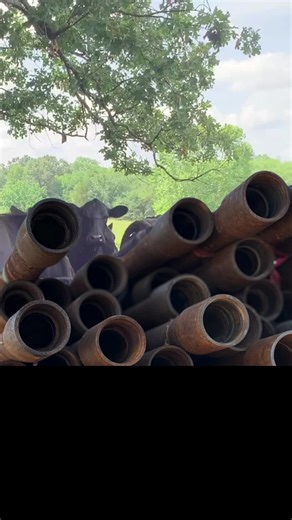 Used Pipe America's source for pipe fence and corral materials! Get those fencing projects knocked out with our used oil field pipe. Contact Superior Steel Sales to order yours today! 417-358-5555 Website linked in bio. #pipefence #livestockfence #usedpipe #weldedfence #corral #SuperiorSteelSales #getranching