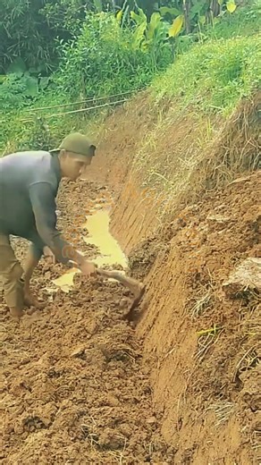 Terrace Farming Mastery: Traditional Hillside Soil Shifting 🚜⛰️💥