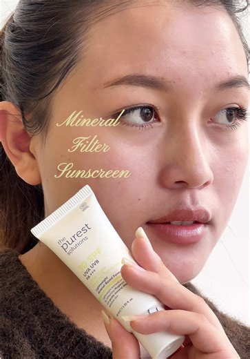 Ultra Light Mineral Sunscreen SPF 30 for Sun Protection