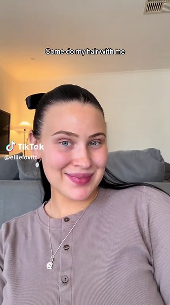 Slicked Back Hair Tutorial: Style with Me