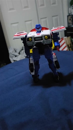 transformers armada red alert age of the primes figure arrived today from Walmart delivery