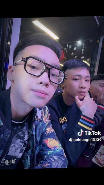 Video của Tr Mạnh Tùng (@mnhtungtr13129) với bản nhạc nhạc nền - Thuongg bann lamm🤍💗 - ✨𝟕𝐁 𝐚𝐢 𝐜𝐮̃𝐧𝐠 𝐦𝐞̂ ✨