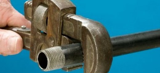 Pipe Joint Compound vs. Pipe Thread Sealant | DoItYourself.com