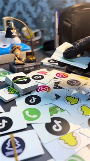 Une carte NFC (Near Field Communication) est une carte avec une puce sans contact qui permet de transmettre des infos en approchant un téléphone (quelques centimètres).#bamakomali🇲🇱 #malitiktok🇲🇱