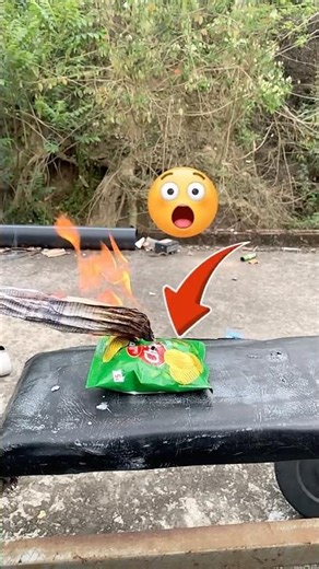 Can Gas Inside a Chips Packet Cause a Blast? 🤯 Experiment